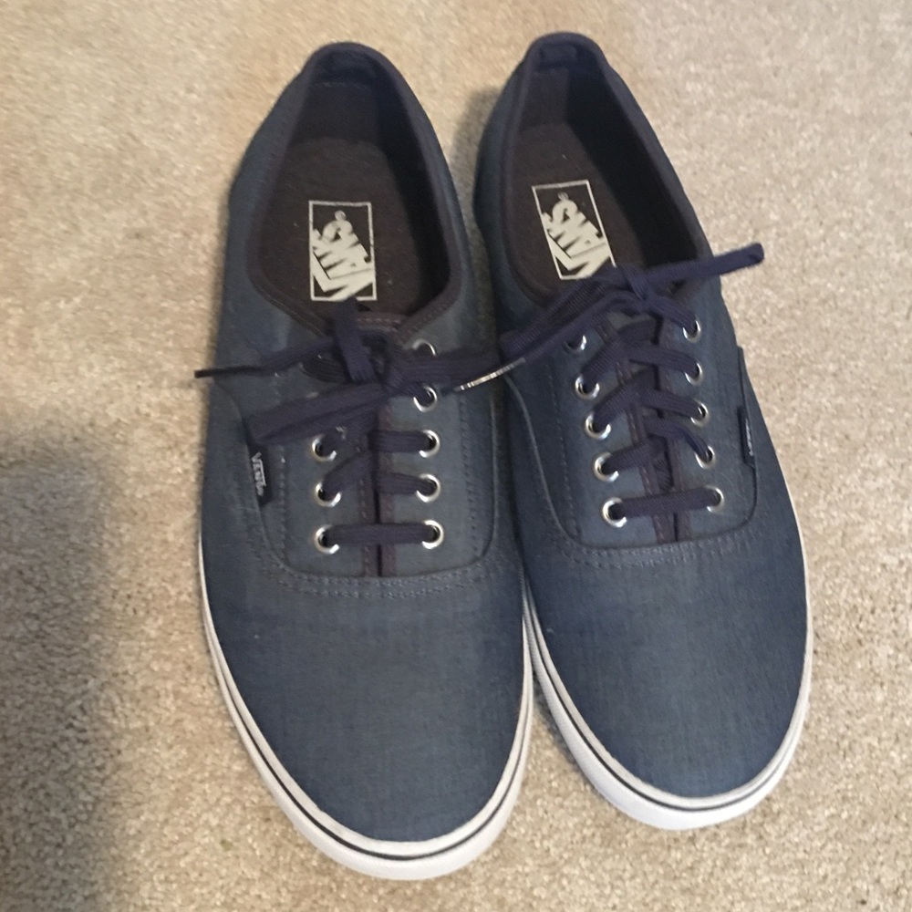 Men’s denim color Vans